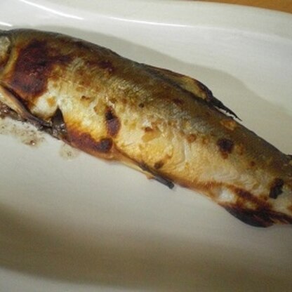 川魚は苦手なのですが、鮎だけは別、大好きなんです。シーズンになると食べたくなります。こんがりときれいに焼けました。ごちそうさまでした。(*^_^*)